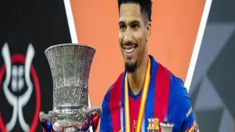 爱德华兹轰下高分 文班姆贡献显著 森林狼逆袭马刺保住胜果