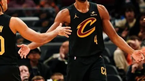 世盃预选赛：国足进攻火力全开，力争摆脱末席晋级，巴林防守稳健曾击败澳洲强队